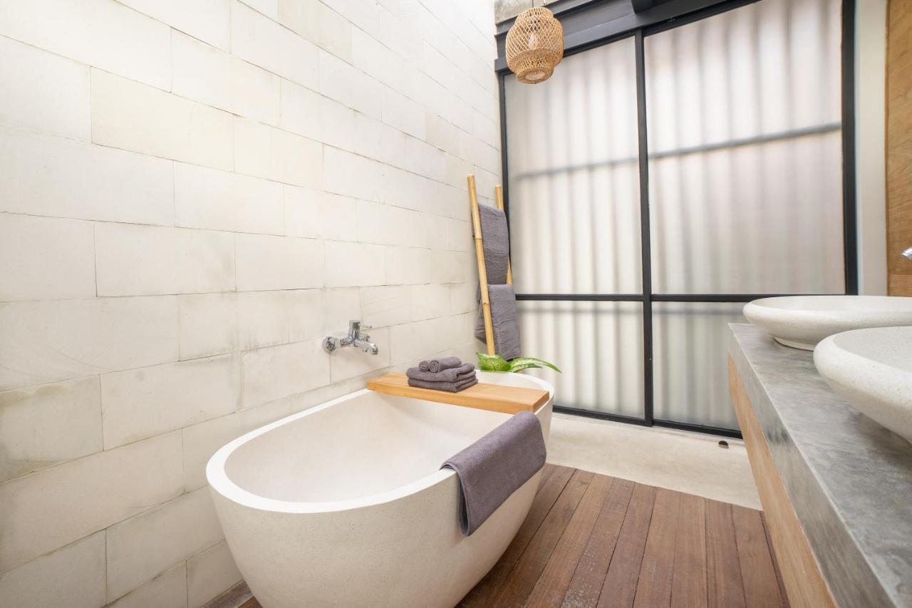 Suncoast Villa バドゥン エクステリア 写真